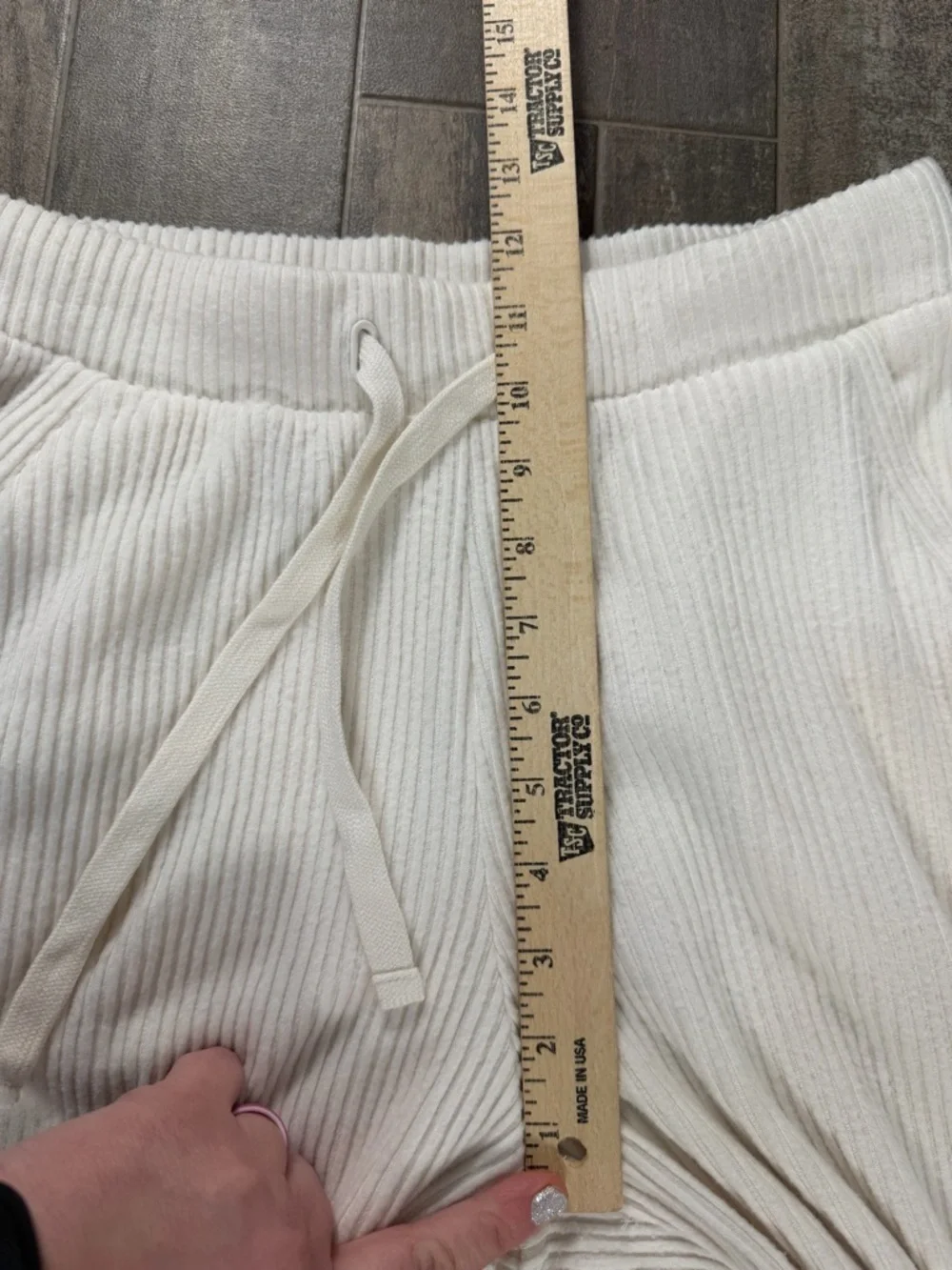 NEW Alo Yoga Cream Ribbed Joggers
